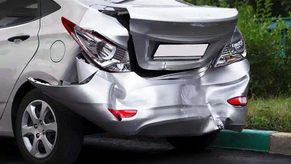 جدیدترین قیمت خودرو تصادفی 1404 و نکات مهم قبل از خرید